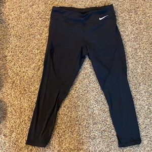 Capri Nike workout leggings